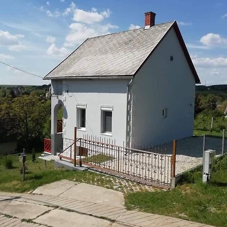 Vila Marvel-Nyaralo Igal Exteriér fotografie